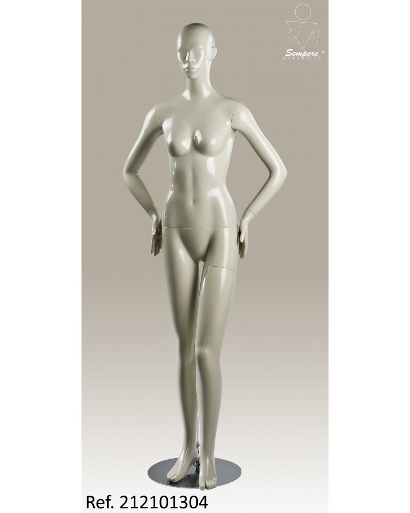 Female Mannequin Gallery Woman 2