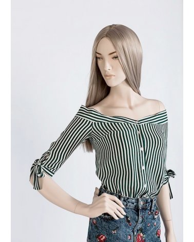 Maniquí realista con peluca