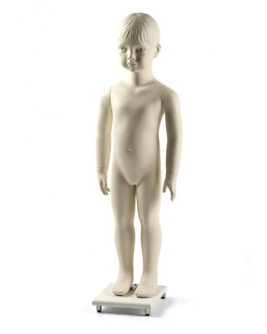 Maniquí de niña de dos años, Lucia