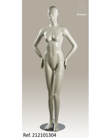 GALLERY WOMAN 4